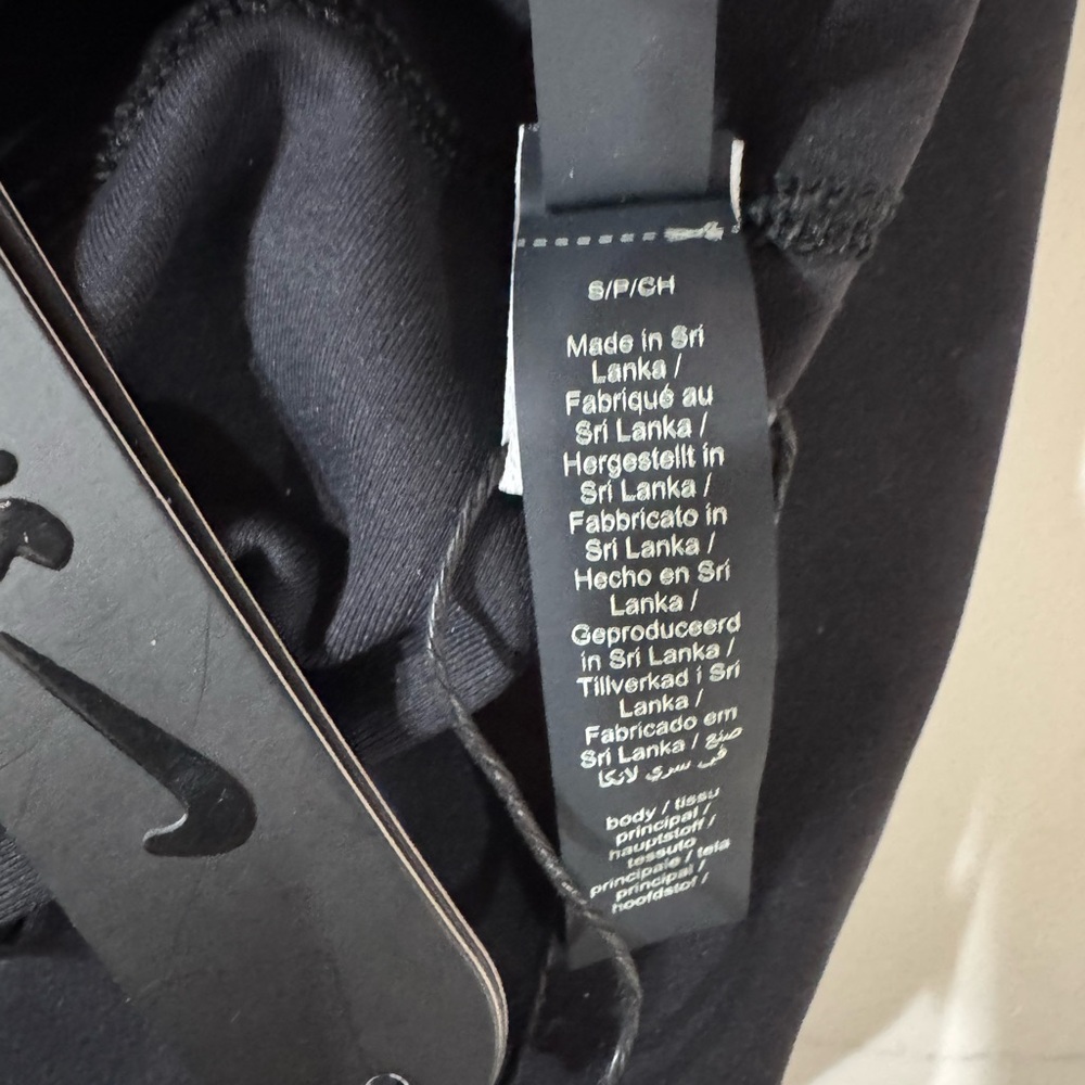 NWT - Nike Skims Dri-Fit Leggings - Small - Obsidian (Black) - Picture 7 of 10
